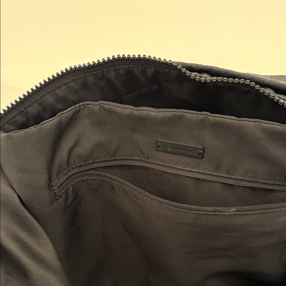 Lululemon On My Level Duffle Bag - Picture 6 of 12